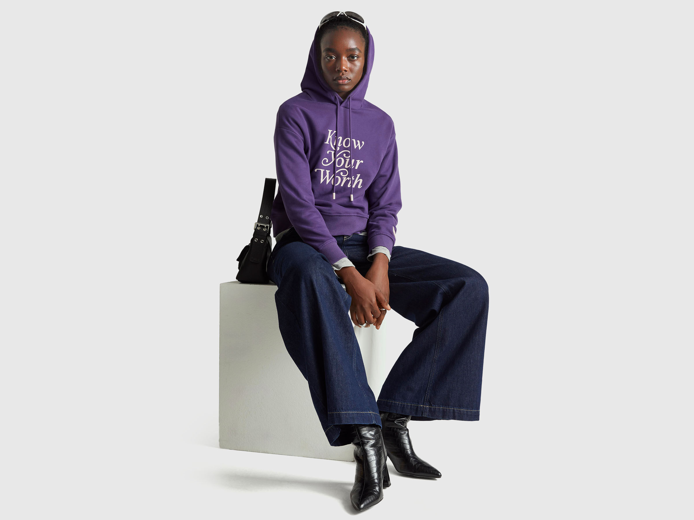 SWEATER W/HOOD Women image number 3
